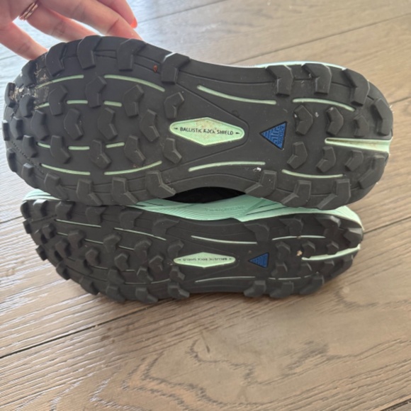 Brooks Cascadia 16 Women’s Size 8 (B regular) Running Shoes Hiking Black Mint - Picture 4 of 10